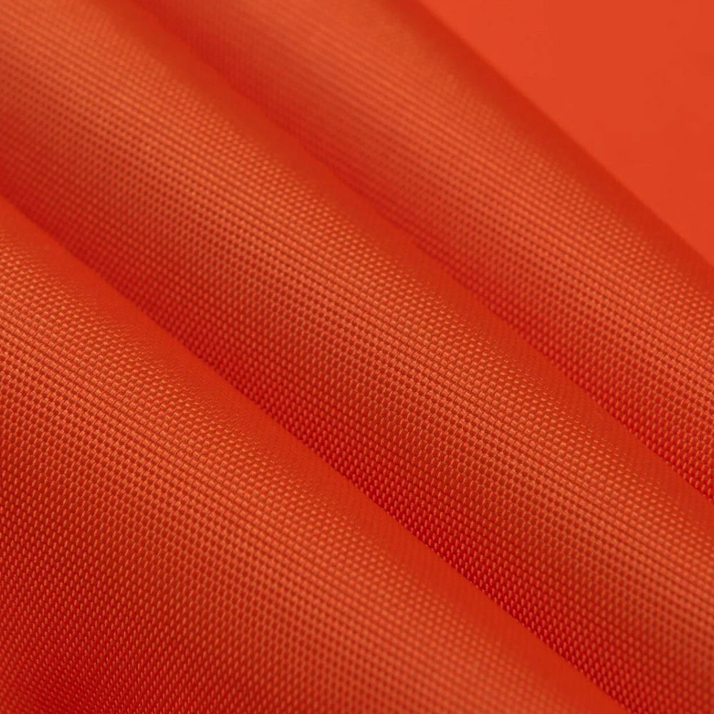 Könnyen mosható vízálló sima poliészter taft down dzseki szövet Könnyen mosható vízálló sima poliészter taft down dzseki szövet